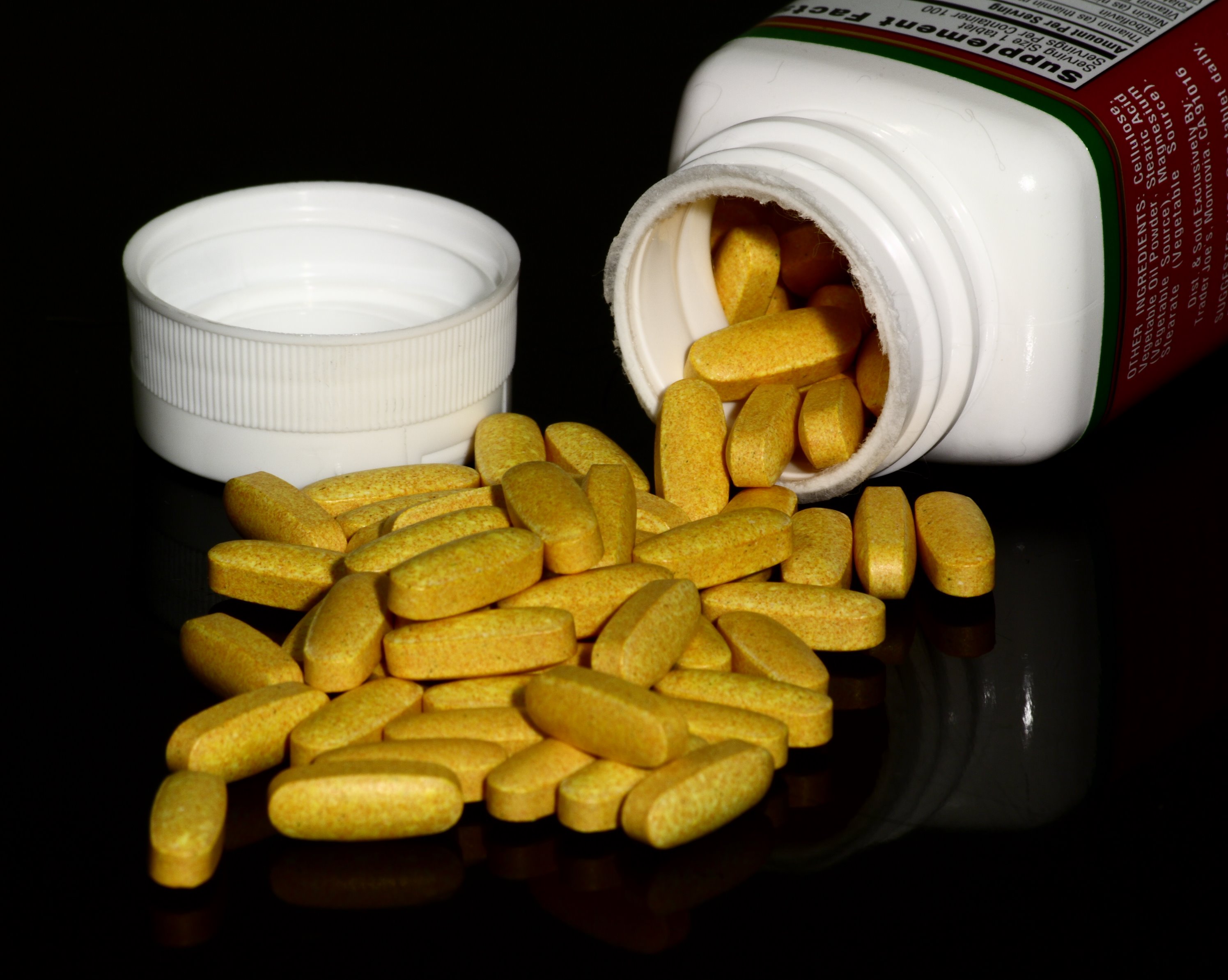 B_vitamin_supplement_tablets