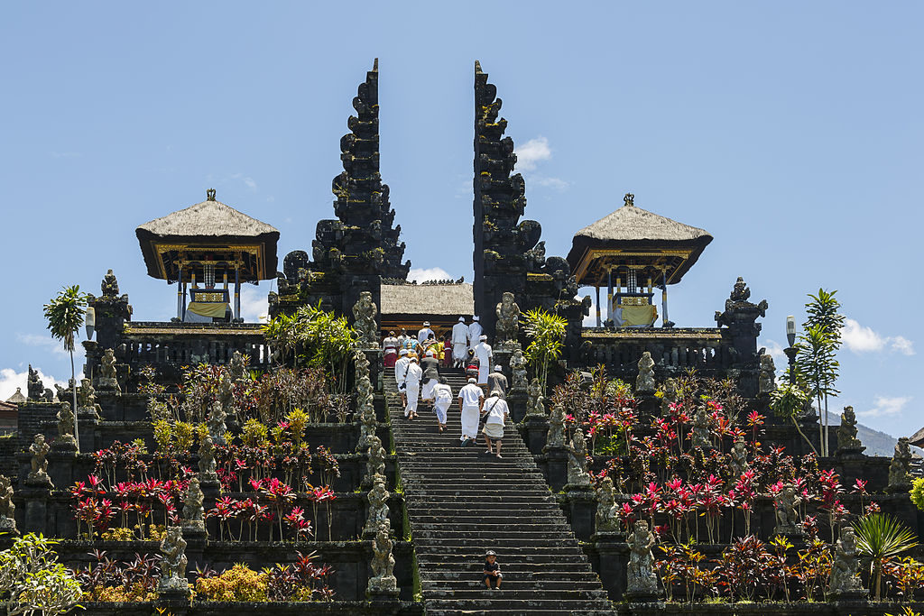 The following money saving tactics for first time Bali travelers will help you see sights like these without breaking the bank